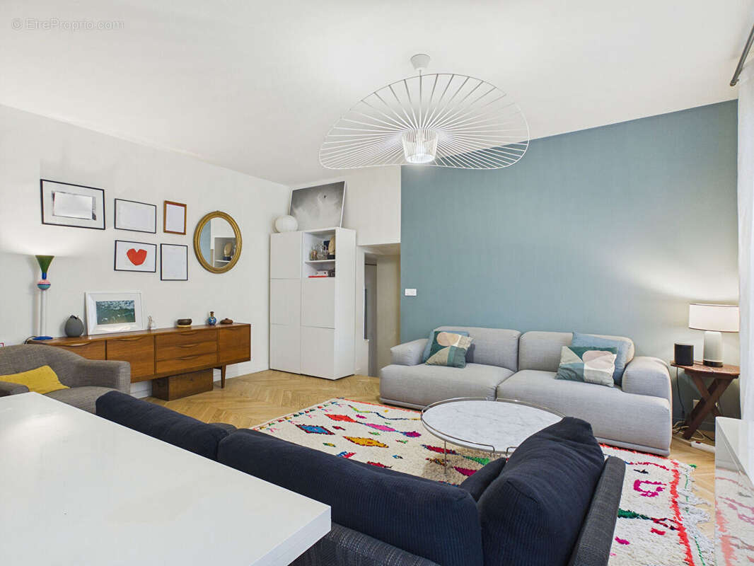 Appartement à PARIS-9E