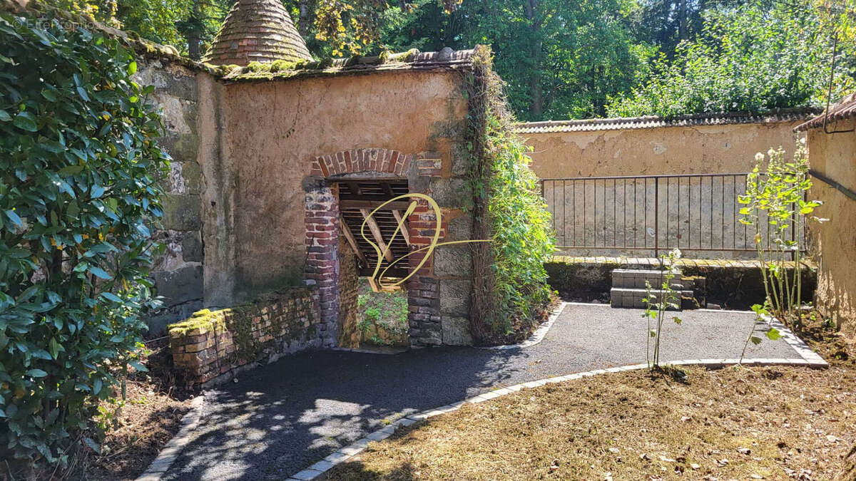 Maintenon  Maison  170 m², sous-sol, terrain 500 m² - photo 12
