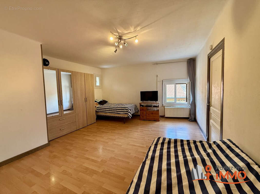 Maison 98 m² à Saint-Etienne  - photo 3