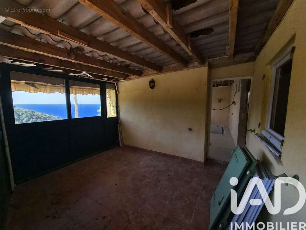 Maison 110 m² à Eze  - photo 4