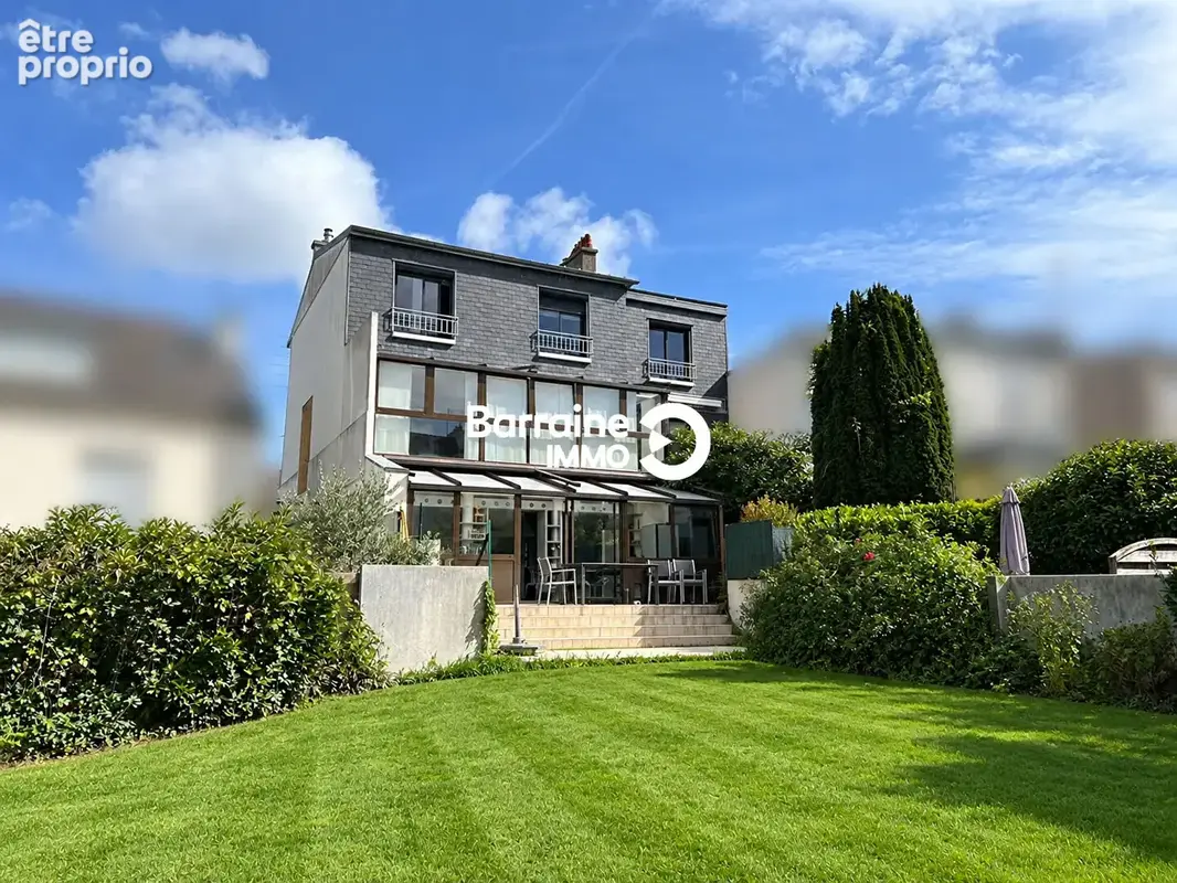 A vendre brest centre-ville propriété 285,66 m² habitables garage jardin clos - photo 6