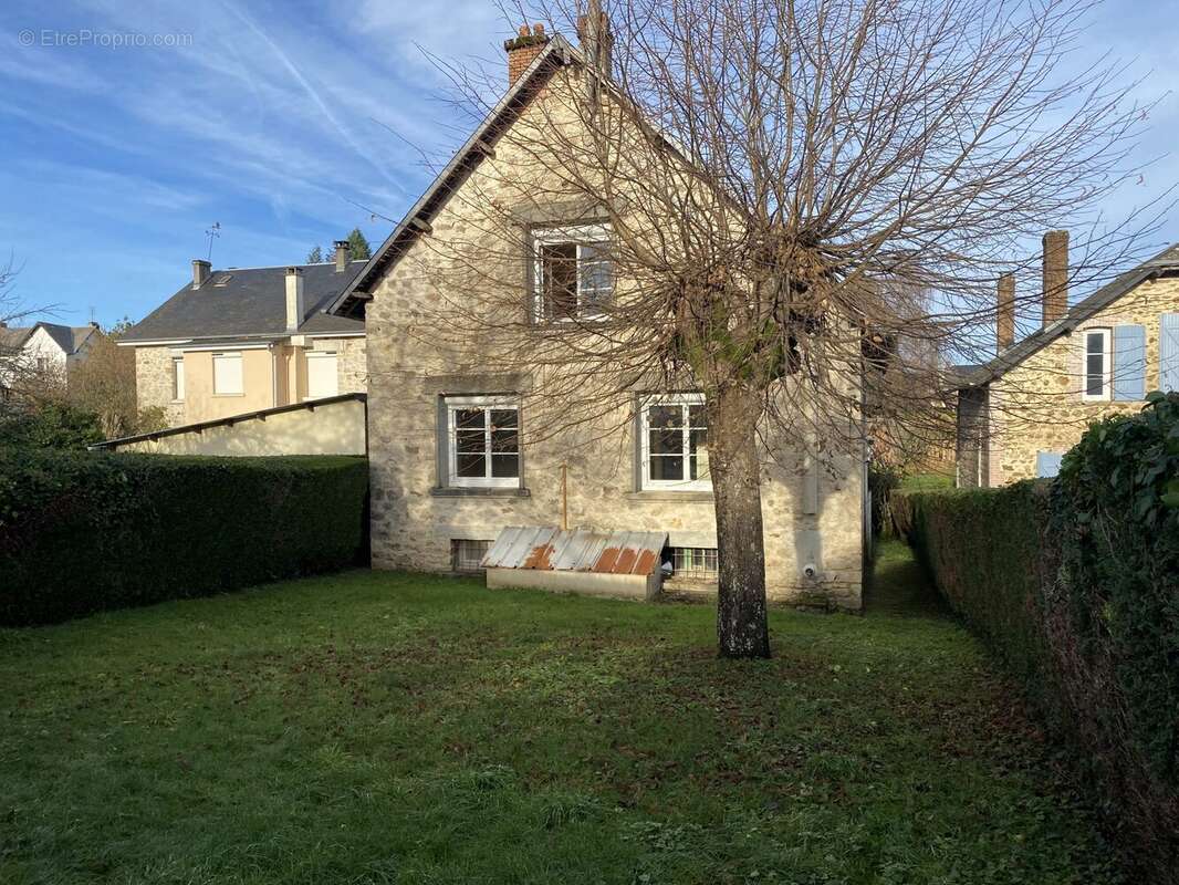 Maison à CHAMBERET