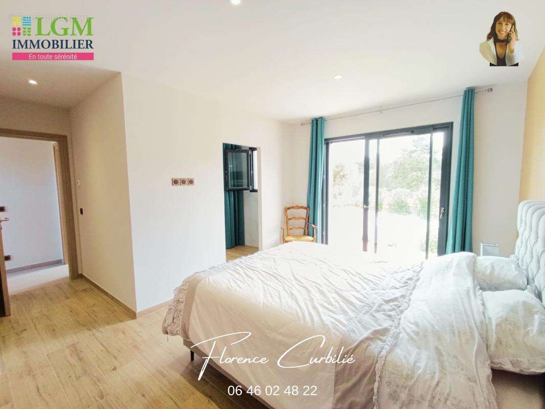 Villa contemporaine 4 chambres avec piscine et garage sur un terrain de 3000m² à l'abri des regards - photo 14