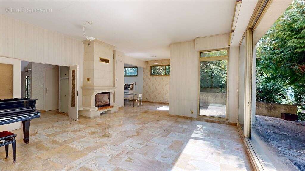 Maison familiale de caractère à 5 minutes à pied du RER Robinson - photo 6