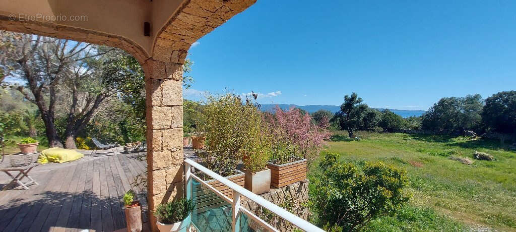 Appartement à COTI-CHIAVARI