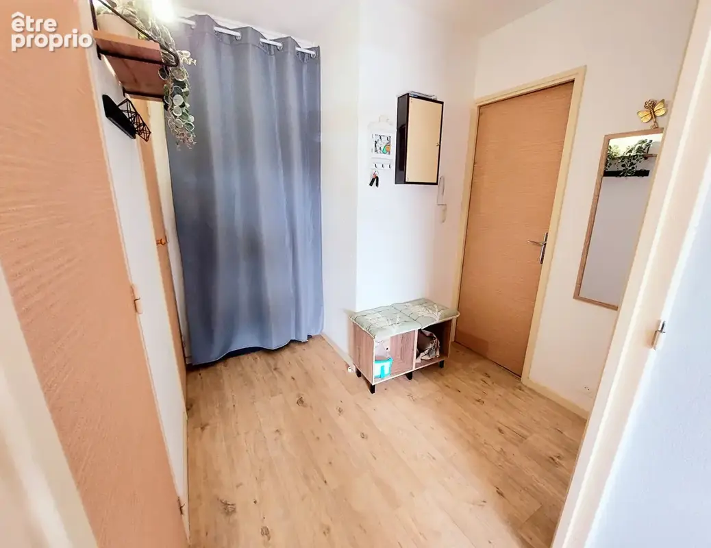 DISPONIBLE - Appartement T2 avec parking privatif et  grande cave privative - photo 4