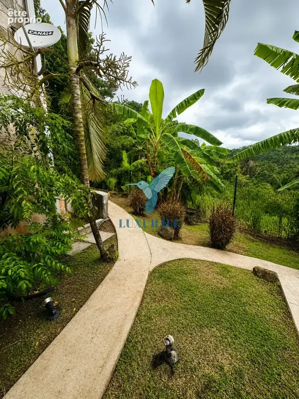 LE ROBERT   maison d'architecte F6 à vendre - photo 8