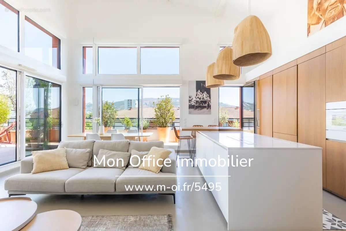 Appartement à MARSEILLE-11E