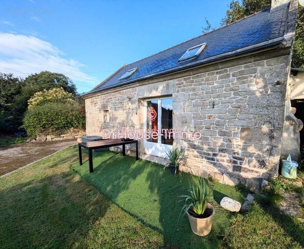 Maison à LANGOLEN