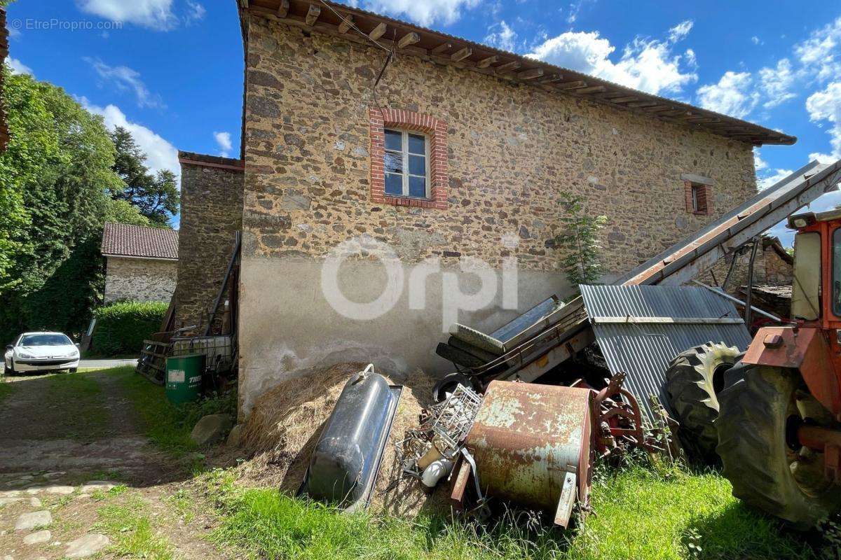 Maison à SAINT-MARTIN-TERRESSUS