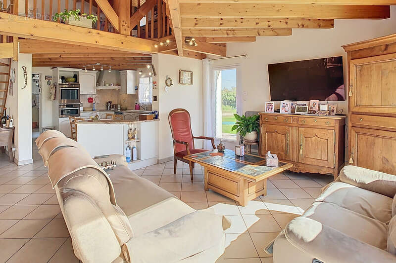 Maison à LE PERRIER