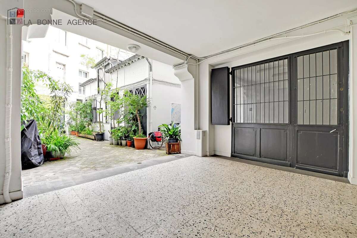 Vente - cambronne - local commercial - 81,24 m2 carrez - prix : 800.000€ fai - photo 5