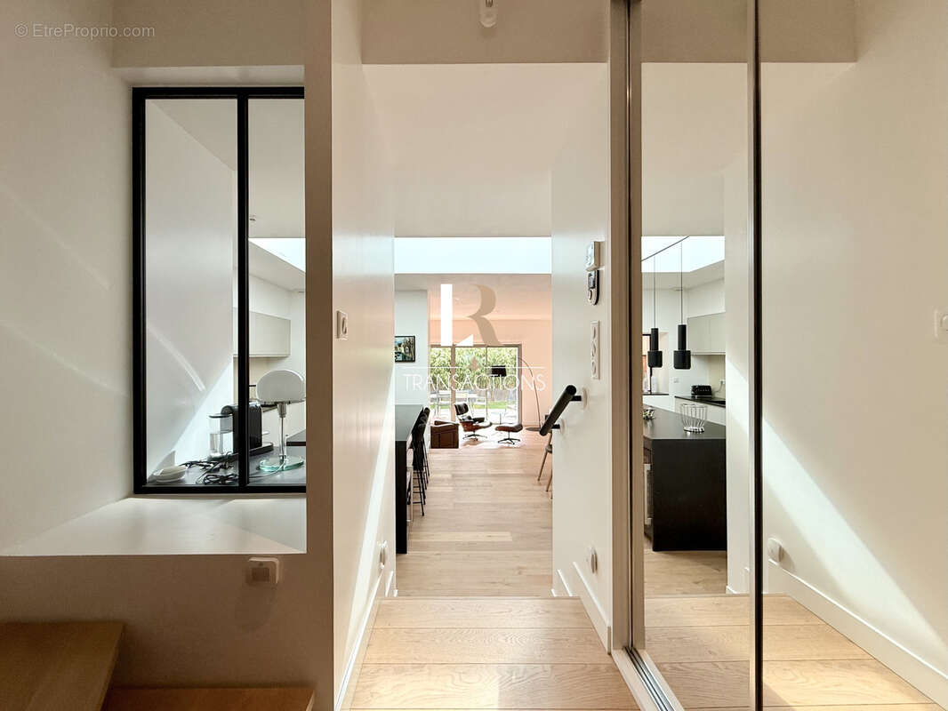 La genette / Bordure de parcs - Maison contemporaine avec chambre en rdc, garage et jardin - photo 2
