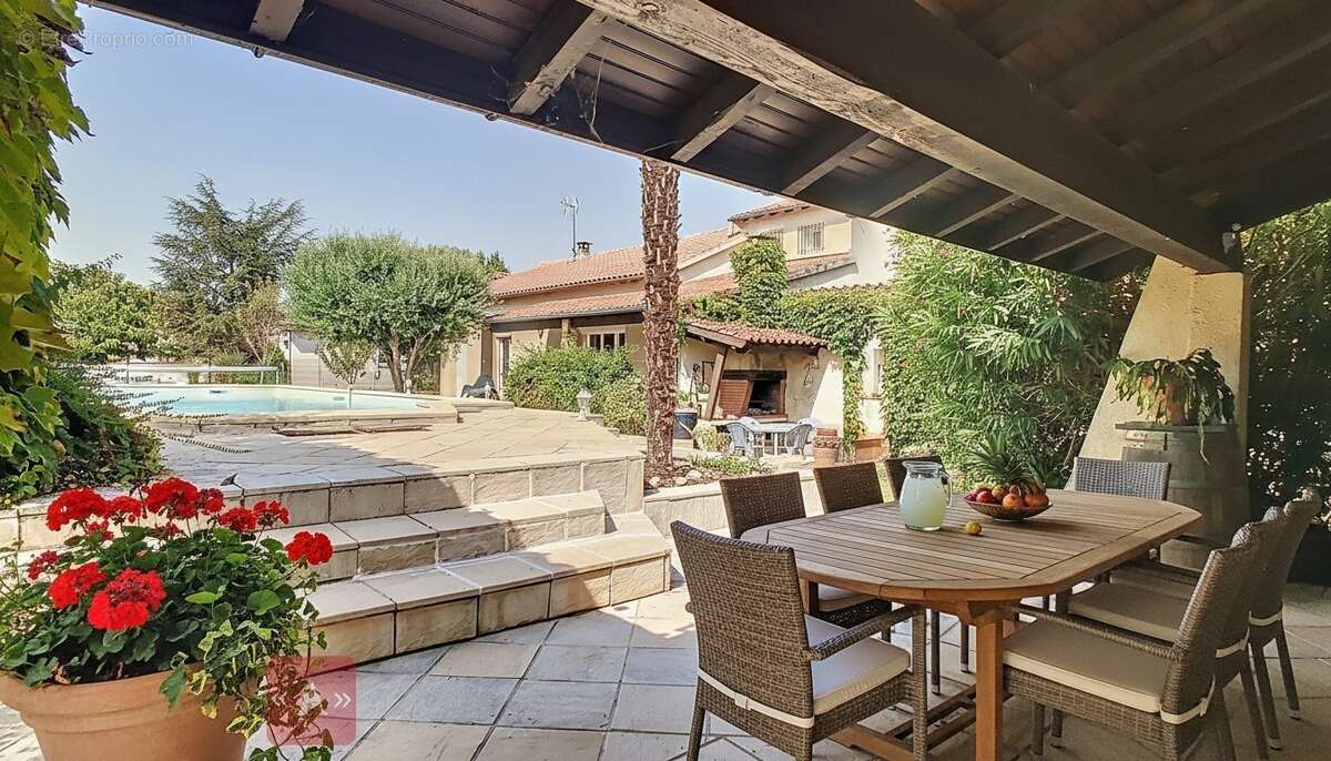 Maison à SAINT-SULPICE