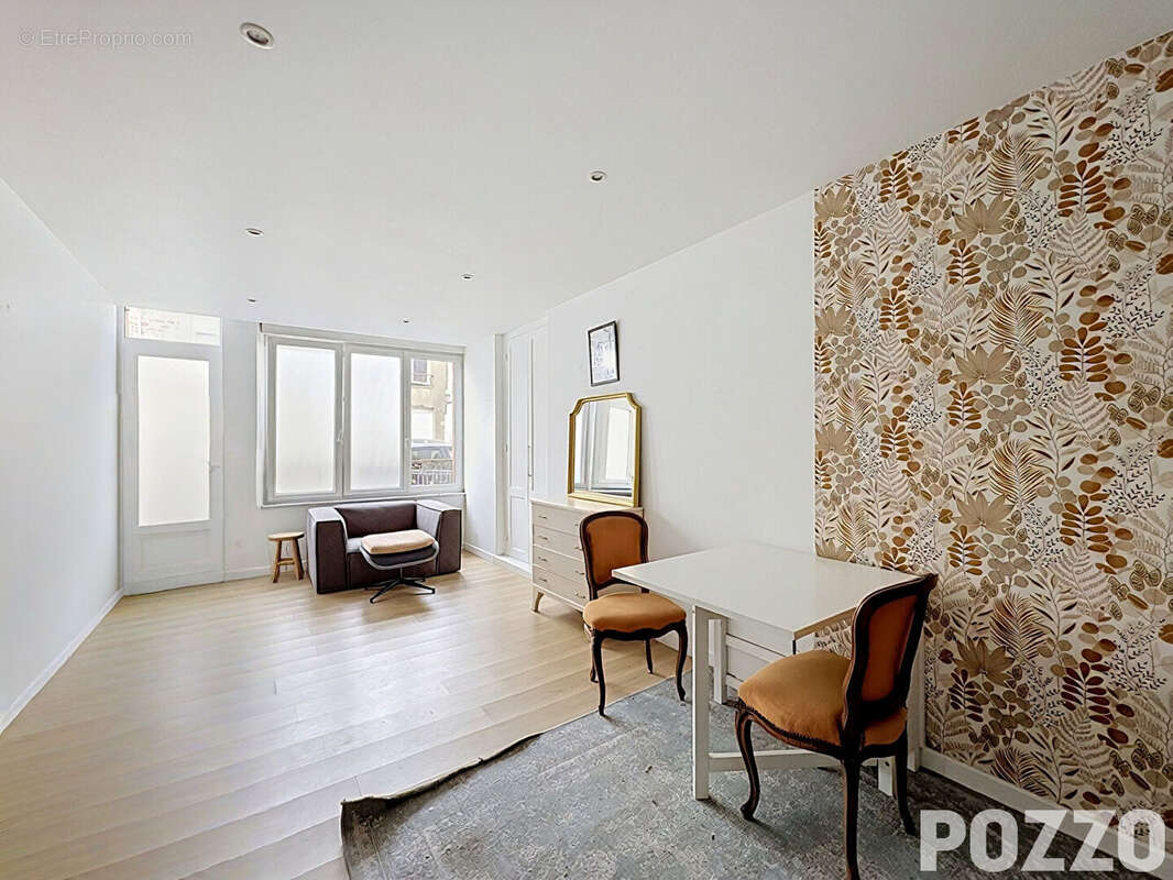 À VENDRE - Maison dans le bourg de Cérences - photo 2