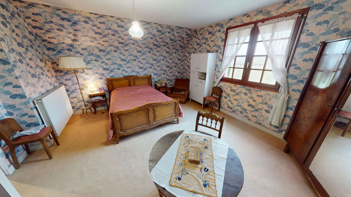 Maison à NOYERS-BOCAGE