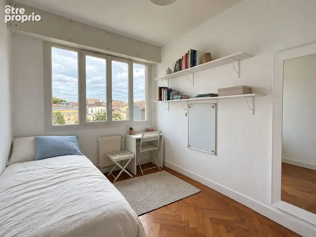 Bordeaux Palais Gallien - Fondaudège  - Appartement T4 avec garage fermé - photo 6