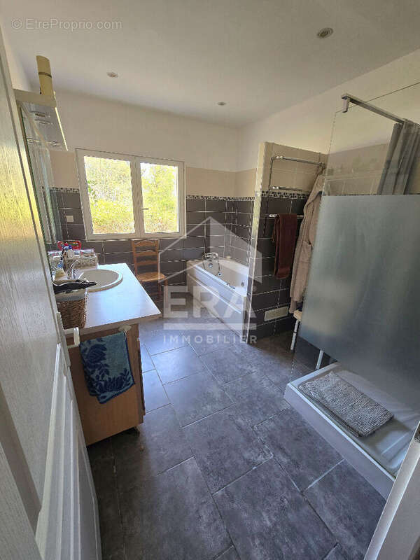 Maison 115m² à montpon-ménestérol - photo 10