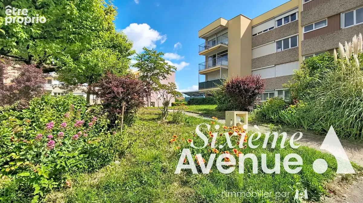 Appartement à BRON