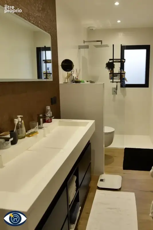 Maison 146 m² à Laval  - photo 7