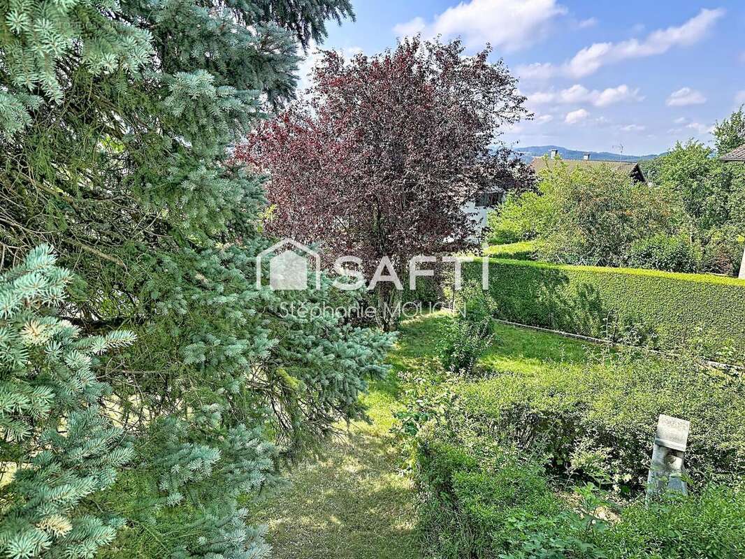Maison 69 m² à Maiche  - photo 3