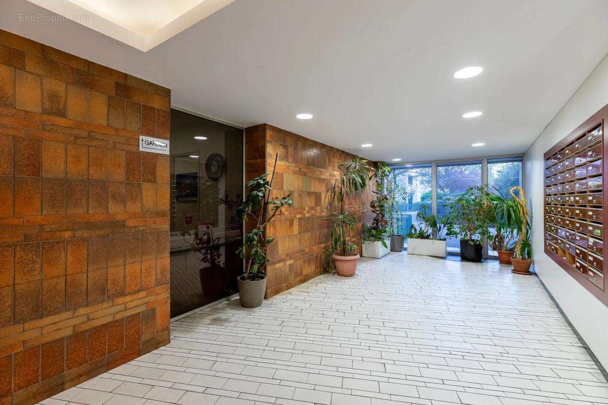 Appartement à PARIS-19E