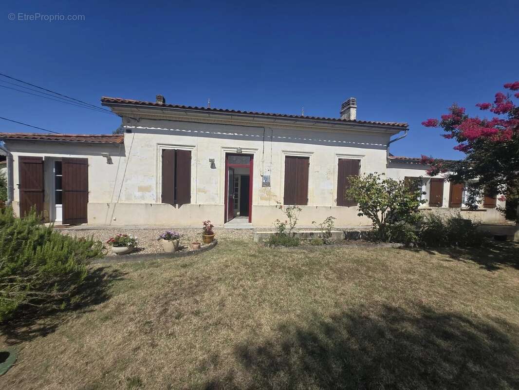 Maison à TEUILLAC