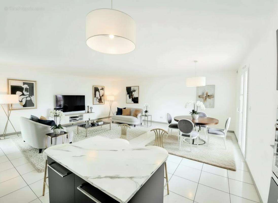 Appartement à LUC-LA-PRIMAUBE