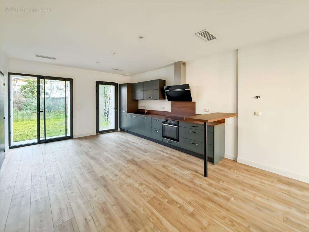 Appartement à BILLERE