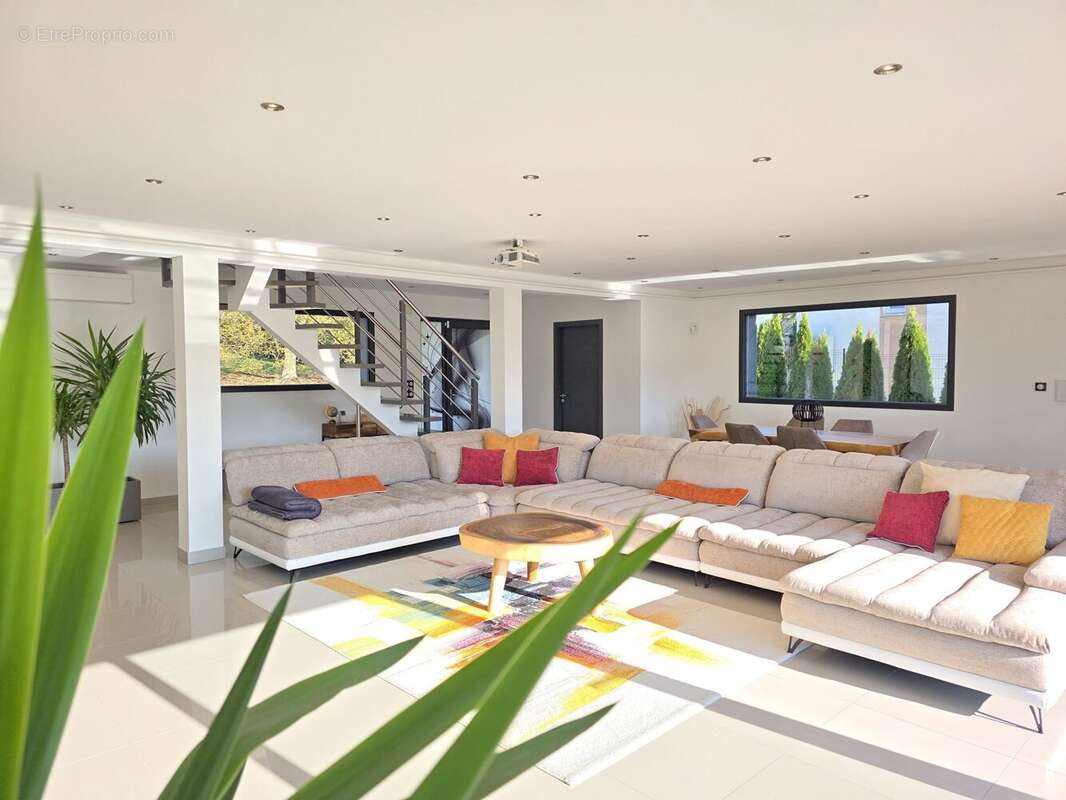 Maison à L&#039;ISLE-SUR-LE-DOUBS