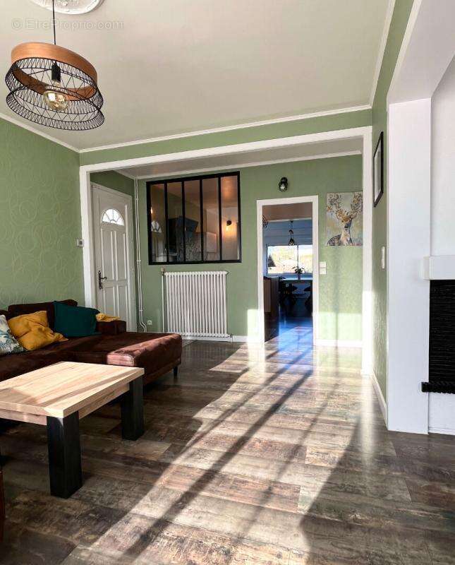 Maison à THOUROTTE