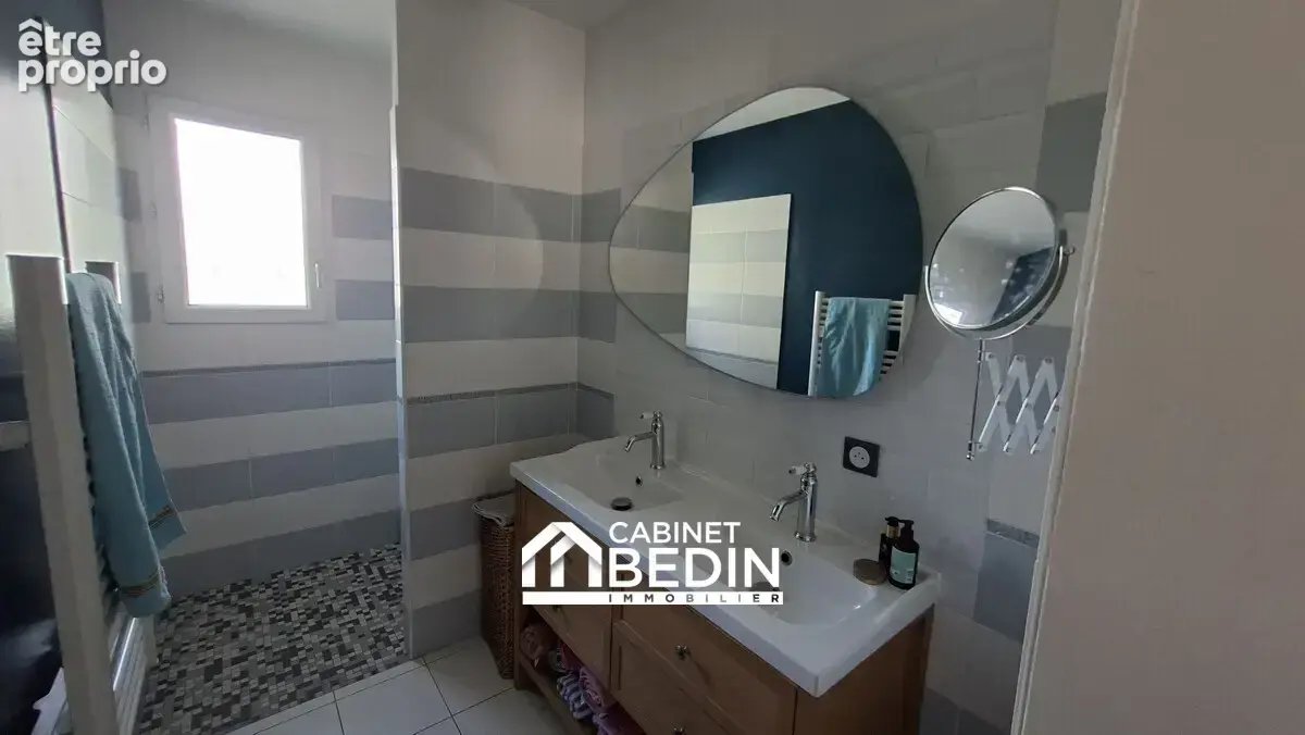 Maison 124 m² à Ambares-Et-Lagrave  - photo 9