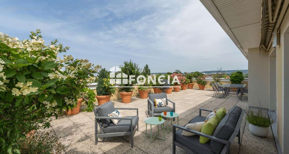 Appartement à SAINT-GRATIEN