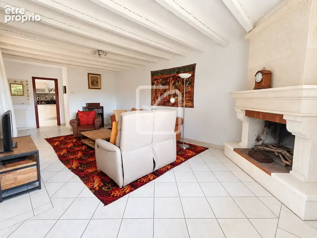 Maison de plain-pied avec 4 chambres, piscine, garage et jardin à Villeneuve-sur-Lot - photo 3