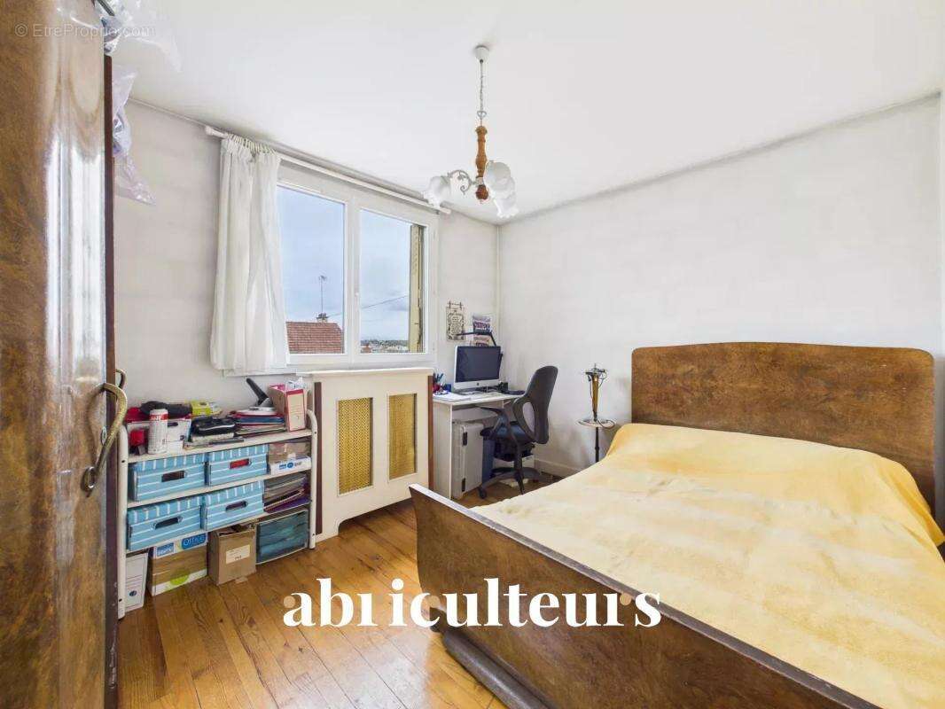 Appartement à VILLEMOMBLE