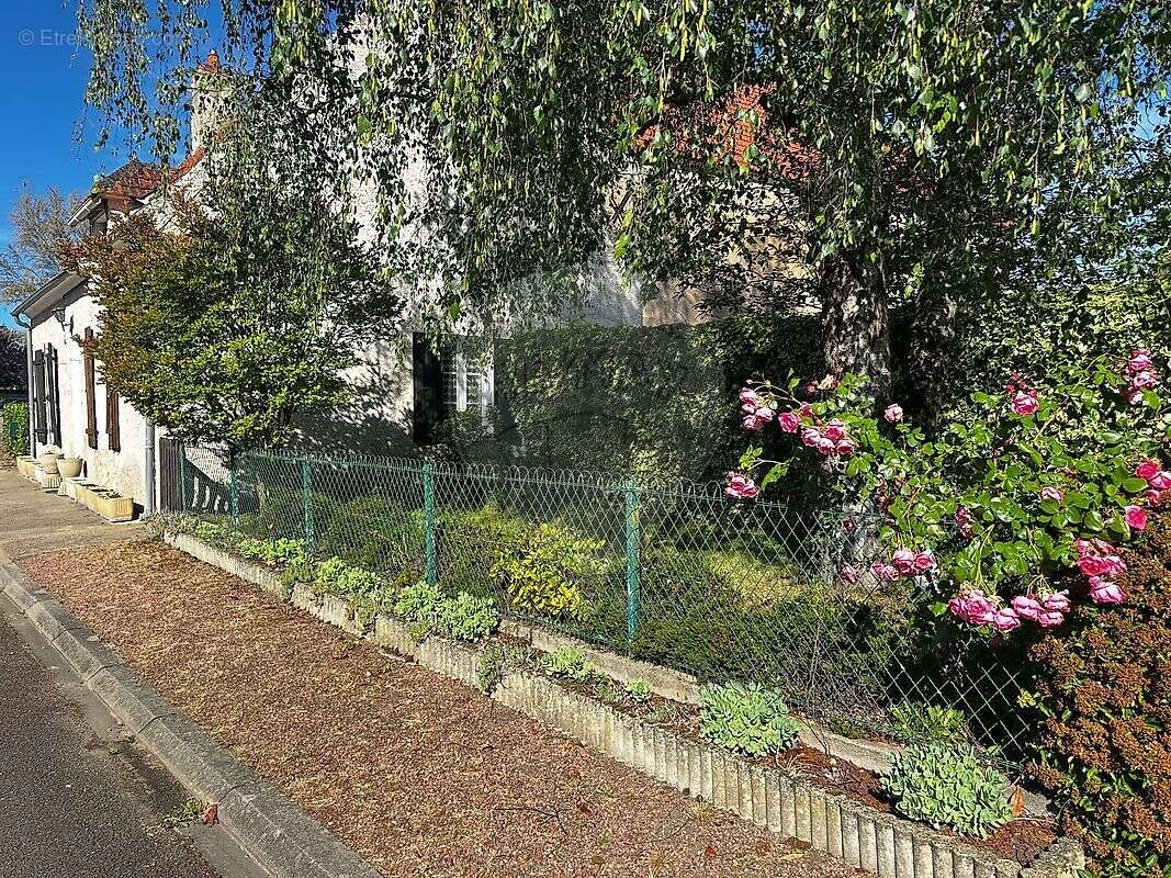 Maison à SAINT-OUEN-SUR-LOIRE