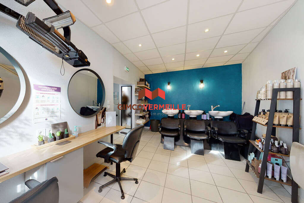 Maison à MAURECOURT