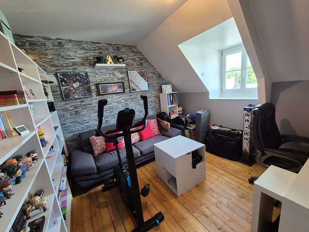GUIMILIAU - En exclusivité ! Maison familiale au centre bourg - photo 6