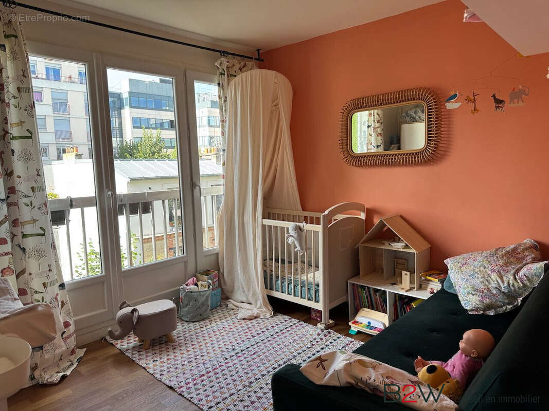 Appartement 105 m² à Paris-18e  - photo 8