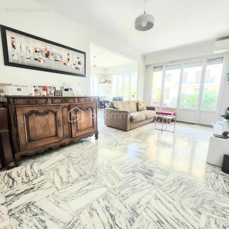 Appartement lumineux de 70 m2 à proximité de la célèbre Promenade des Anglais et de l'Église Russe Saint Nicolas - photo 5