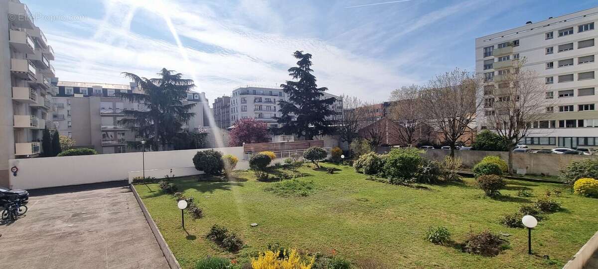 Appartement à CLICHY