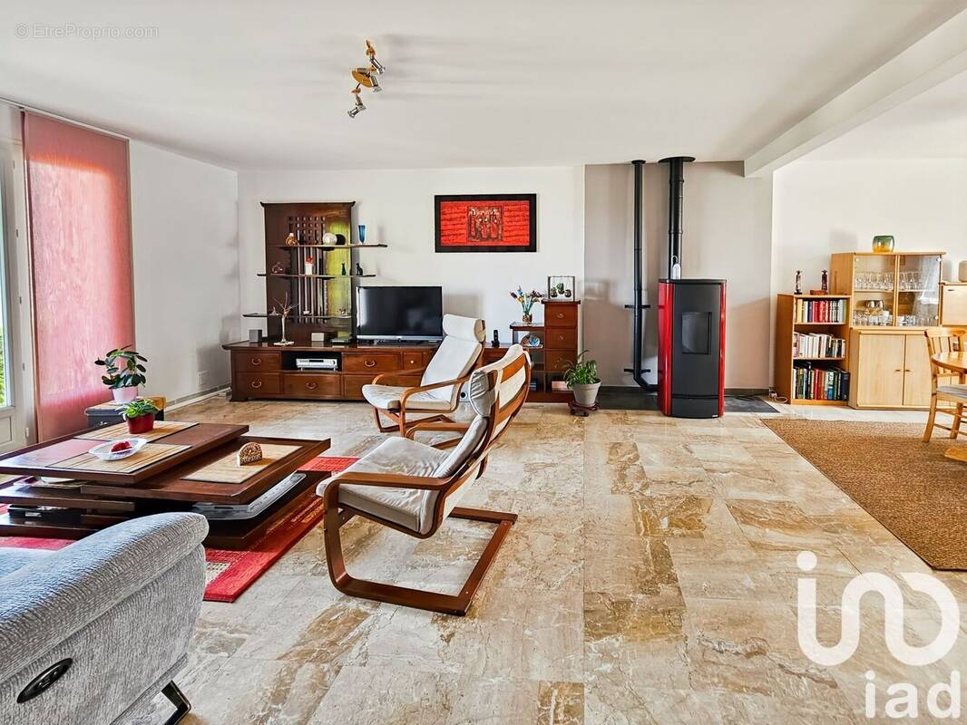 Photo 1 - Maison à COMBS-LA-VILLE