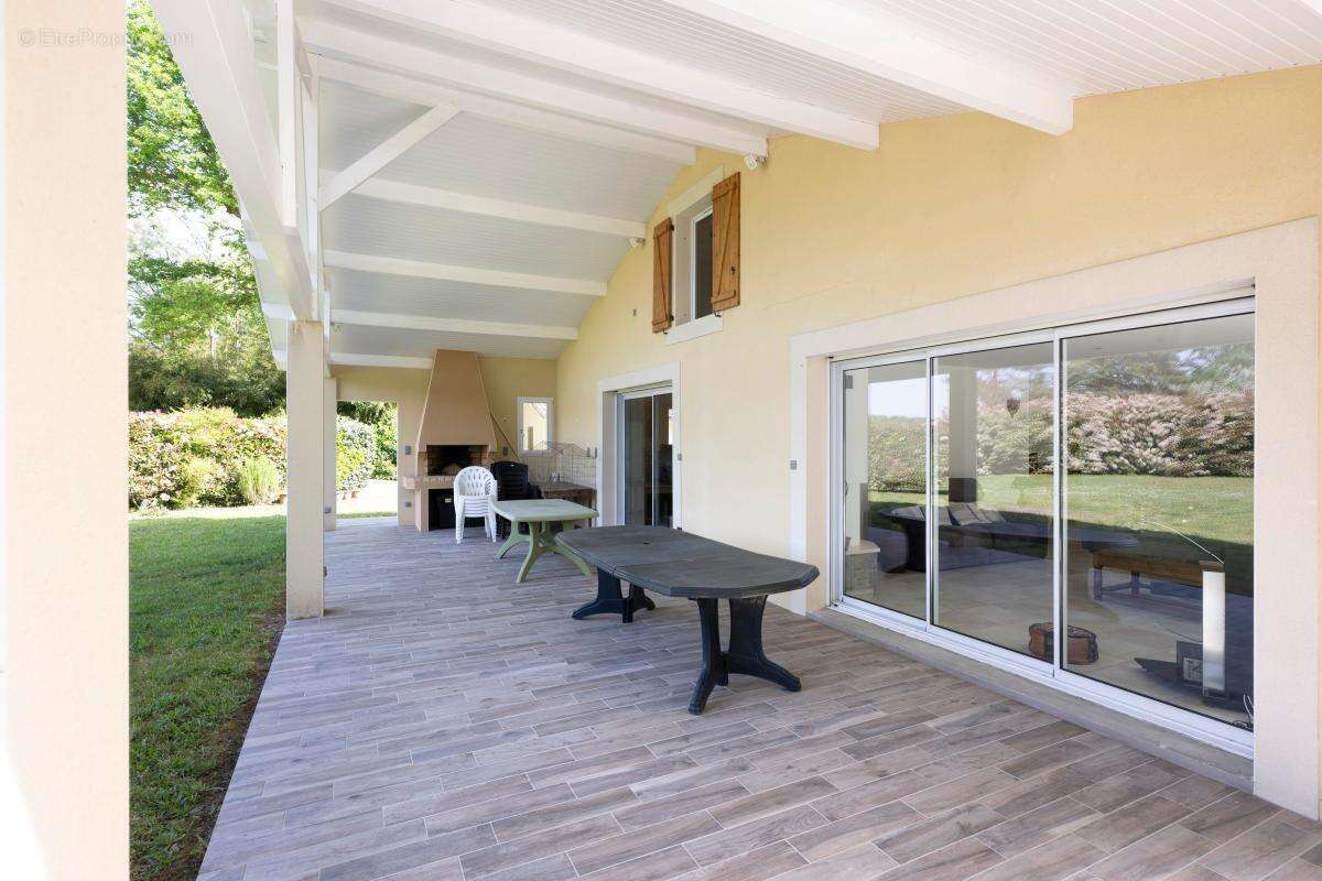 Maison à SAINT-PERDON