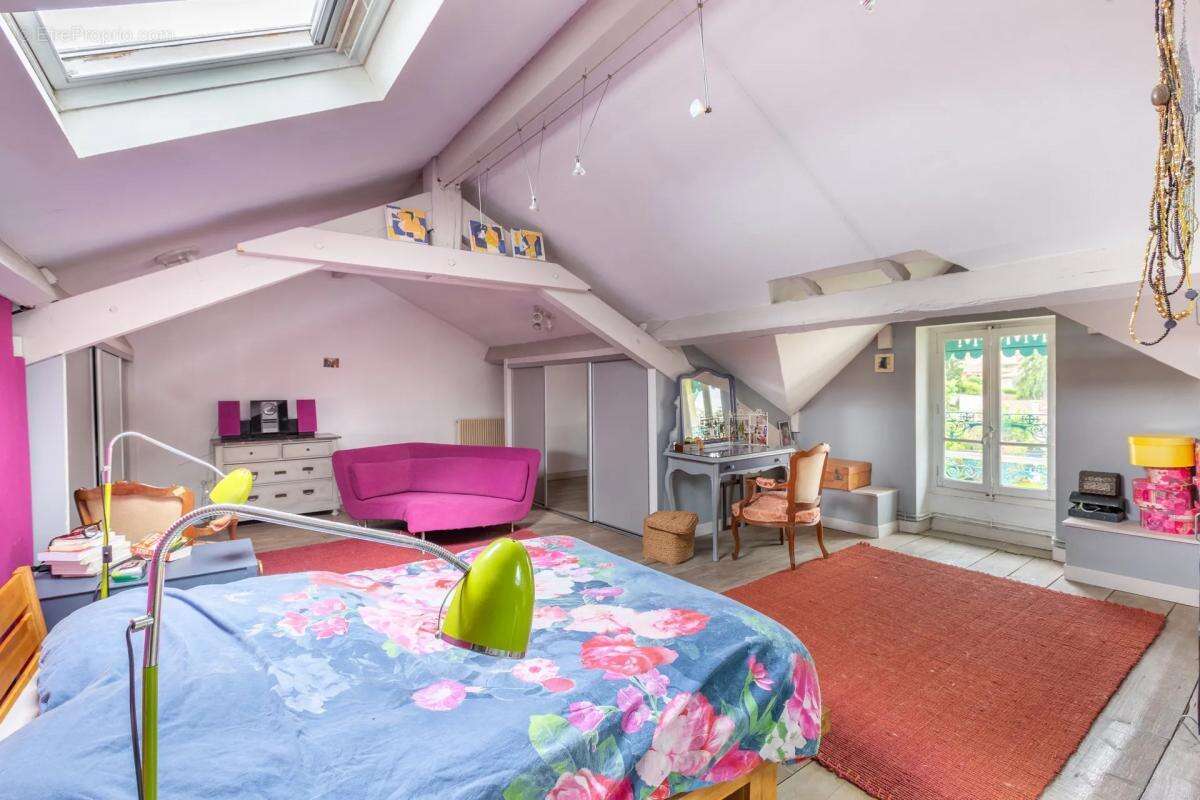 Maison à VILLEFRANCHE-SUR-SAONE