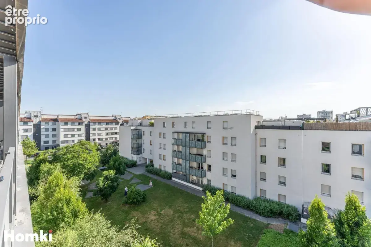 Appartement T3 de 72 m²- Avenue Viviani - Lyon 8 - photo 12