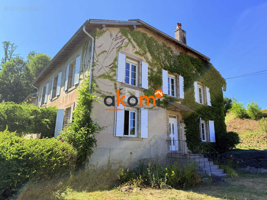 Maison à BREMENIL