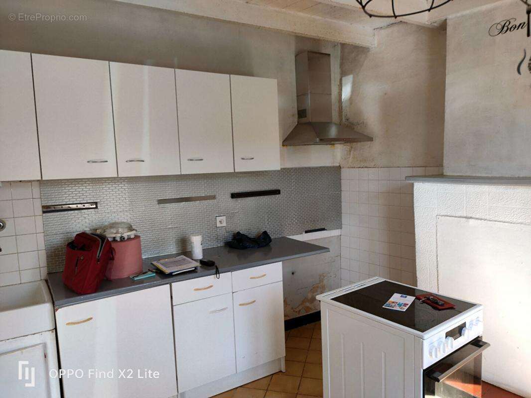 Maison à SAINT-SATURNIN-DU-BOIS