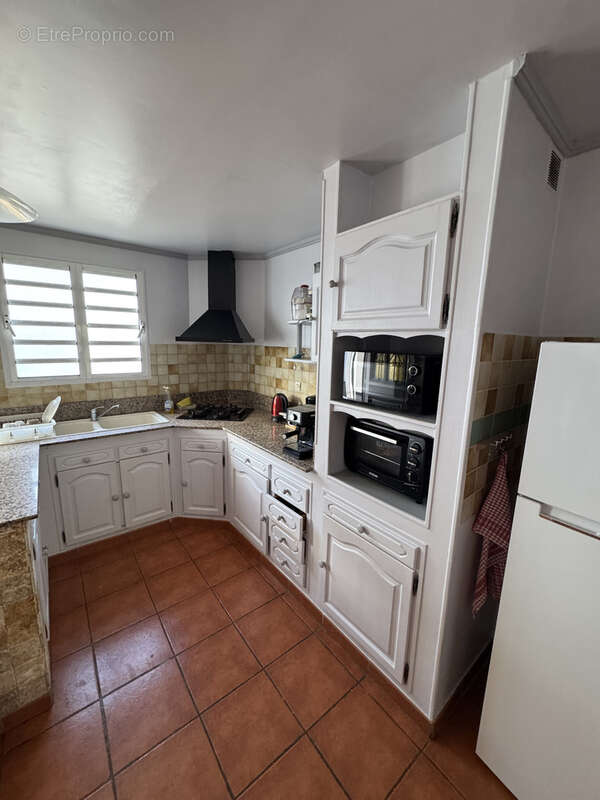 Grande maison FamilialeT6 Bellemene SAINT PAUL - photo 7
