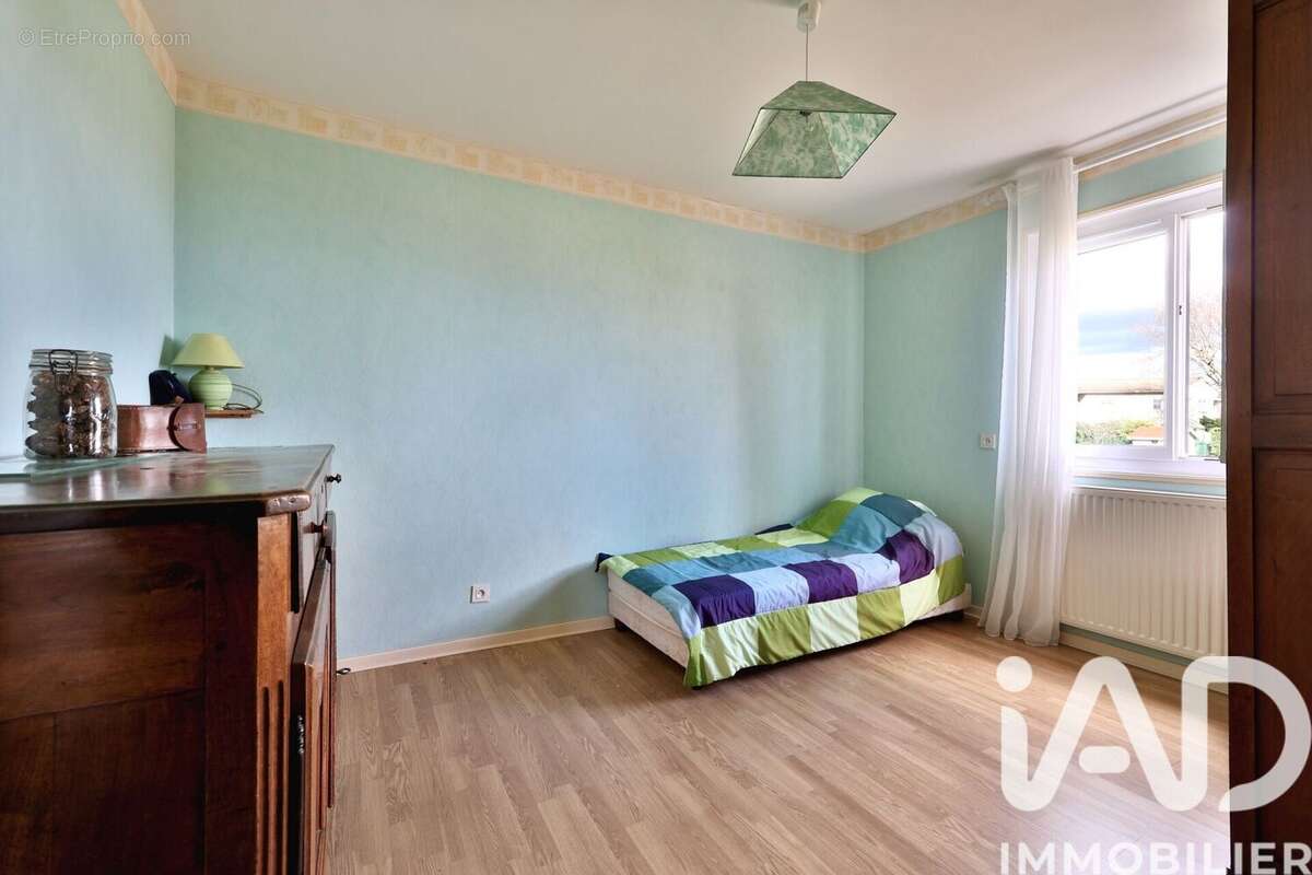 Photo 8 - Maison à GREZIEU-LA-VARENNE