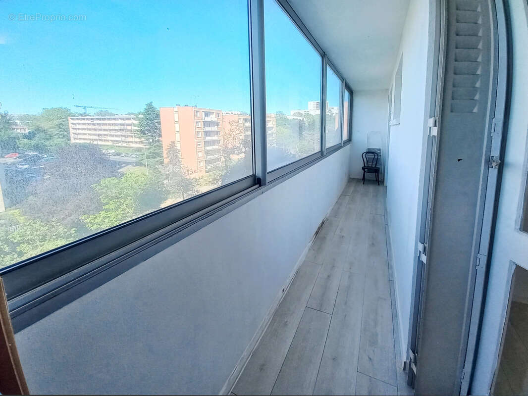 .2 pièces clair avec balcon et loggia   10 min du Mo Créteil?Préfecture - photo 5